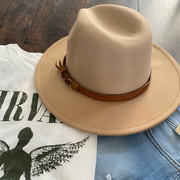 Camel Wide Brim Dandy Panama Hat - Picture 4 of 4